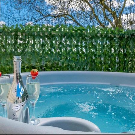 Tattershall Lakes Private Hot Tub Lodge - Sleeps 6 Lincoln Eksteriør bilde